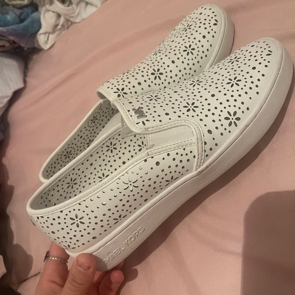 Mk Kane slip on shoes - Picture 2 of 5